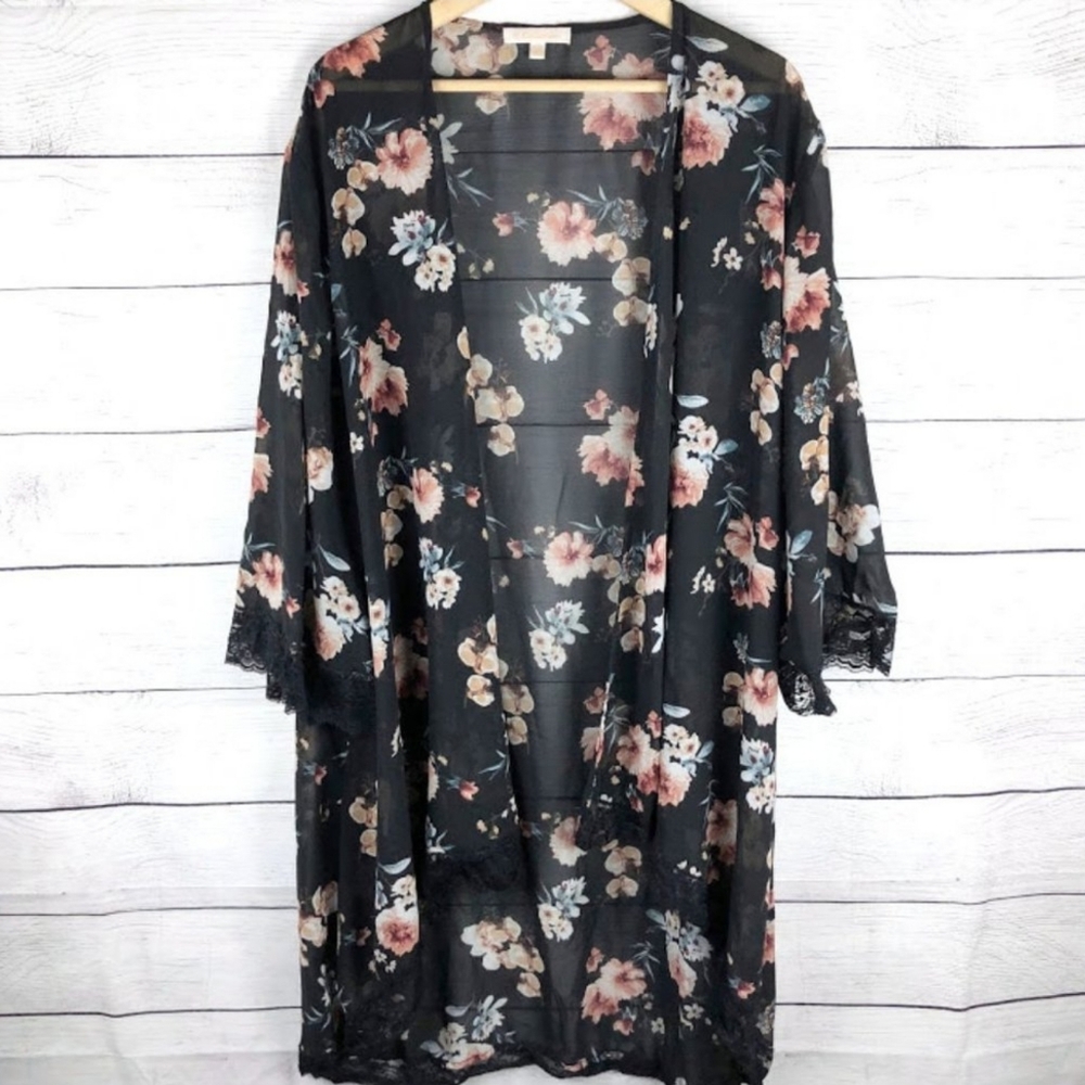 G Collection Sheer Floral Lace Hem Kimono Wrap Women's 3X